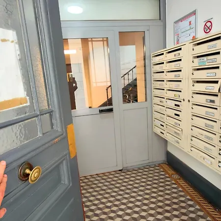 Apartment De 20 M *