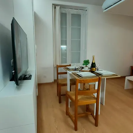 De 20 M * Париж