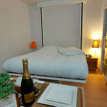 De 20 M * Париж